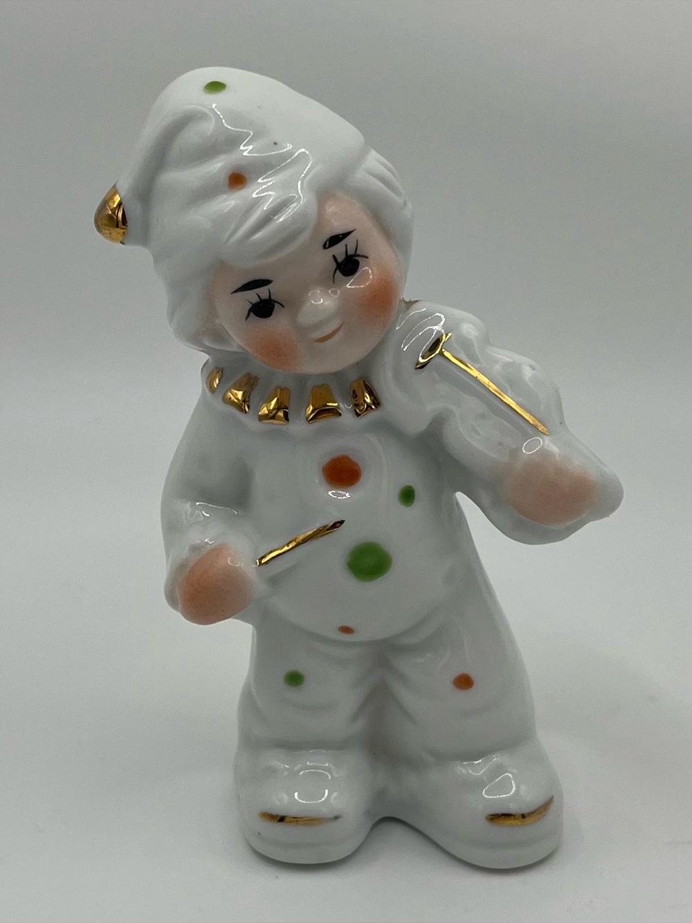 Vintage Porcelain Cream Gold Accents Clown Figurine w/Fiddle 5x2x1.5”
